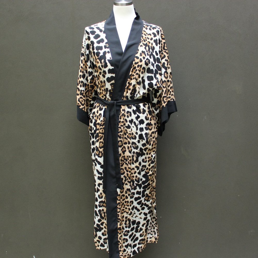 SHAN animal print robe/loungewear - NWT